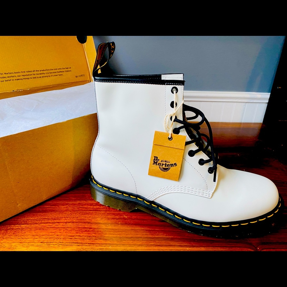 Dr. Martens 1460 Smooth Leather Lace-Up Boots